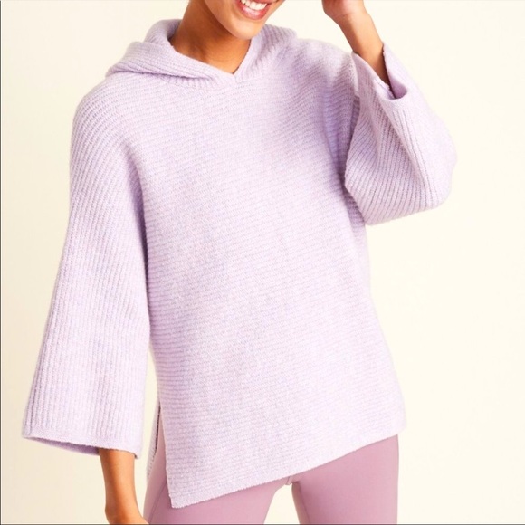 Old Navy Sweaters - Old Navy lilac tunic pullover hoodie women’s sweater size Large